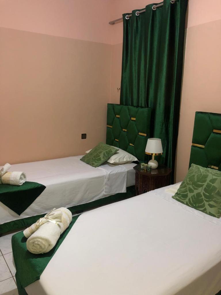 Riad Ramona Lqariya Seyaheya مراكش الغرفة الصورة